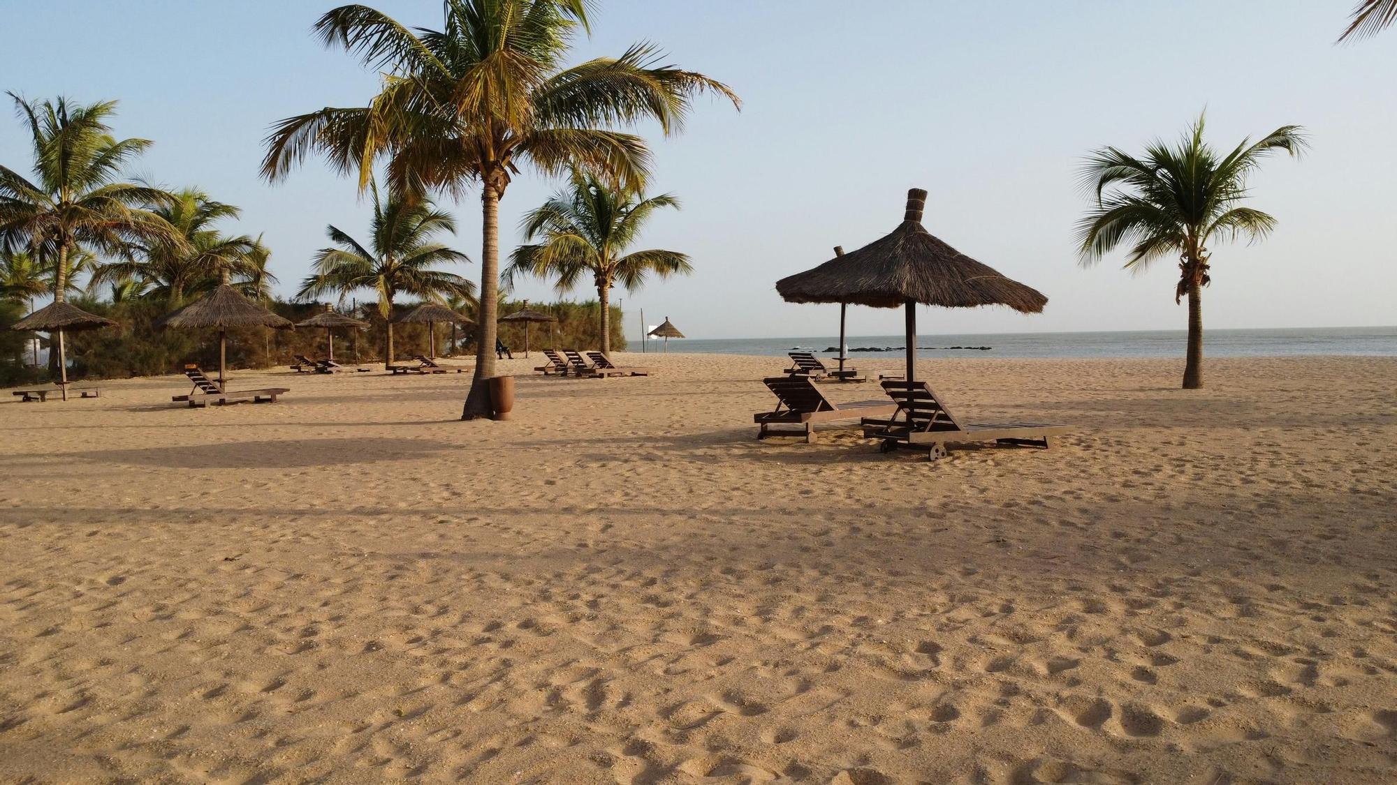 Este rincón de Senegal ofrece playas paradisíacas africanas a un precio irrisorio