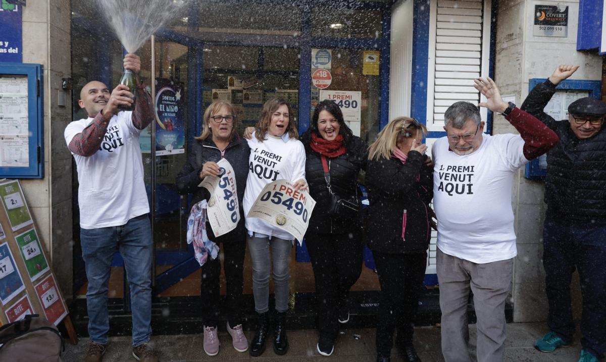 La família lotera de Barberà que ha venut el Gordo de la loteria de Nadal 2022: «Estem supernerviosos»