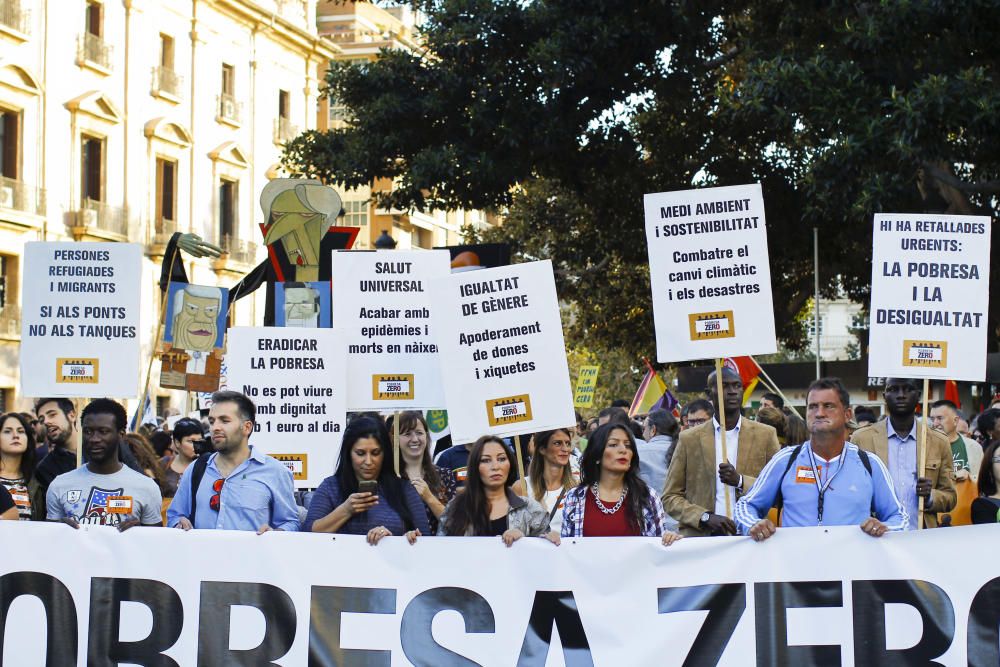 Manifestación de la plataforma Pobreza Cero en Valencia