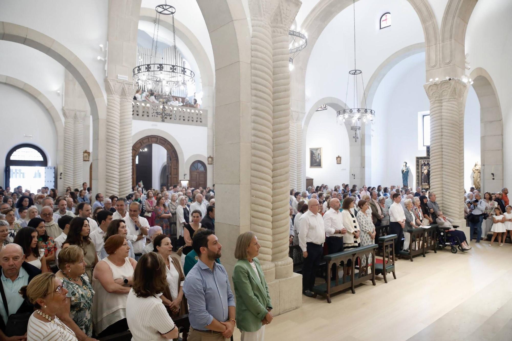 Alborada, desfile y misa por la parroquia de Somió (en imágenes)