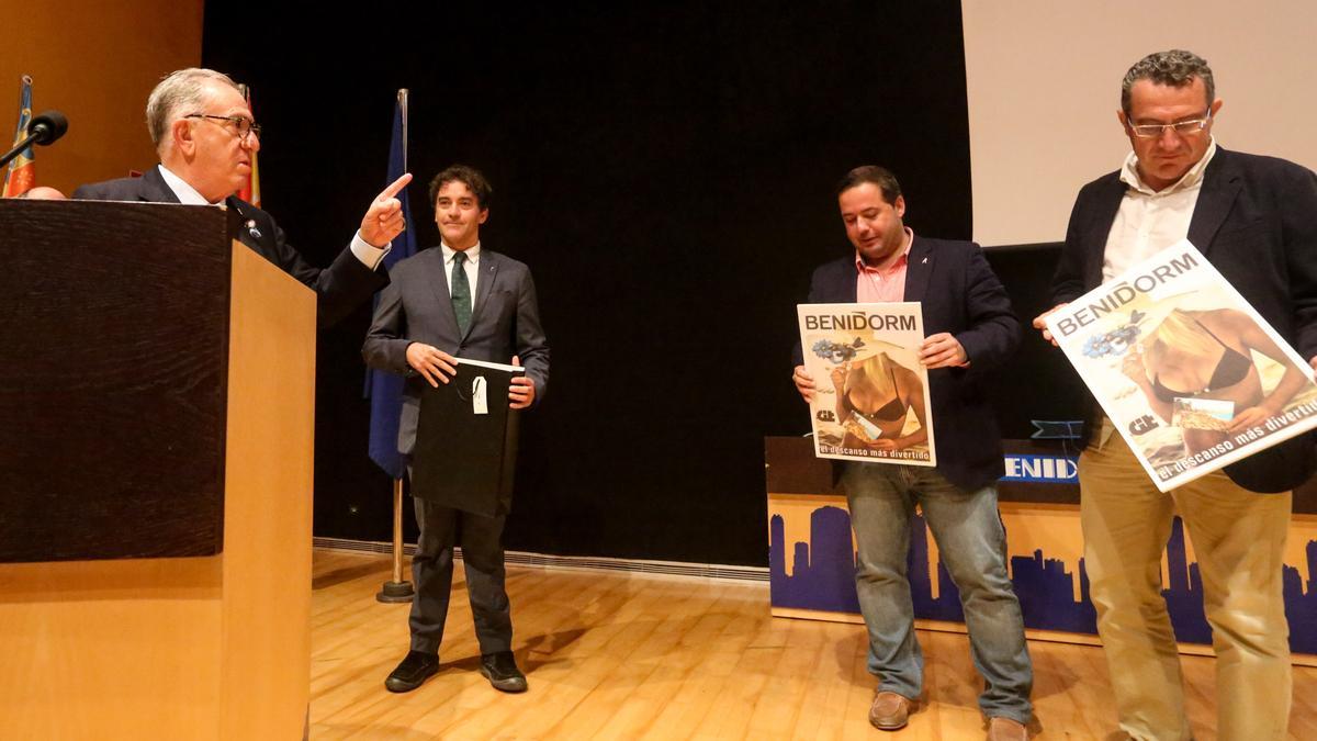 El empresario Antonio Manuel Puchades, con distintos cargos públicos, el día en que presentó en sociedad su proyecto para crear un teleférico en la Serra Gelada.