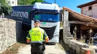 Dos camioneros detenidos tras conducir 32 horas seguidas desde Andalucía hasta Alemania