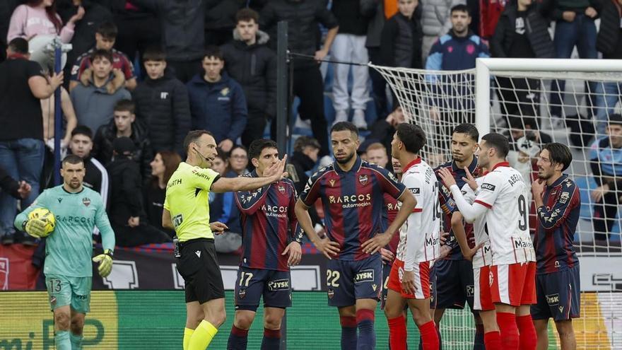 Girona FC: l’afegit somriu després de molts disgustos