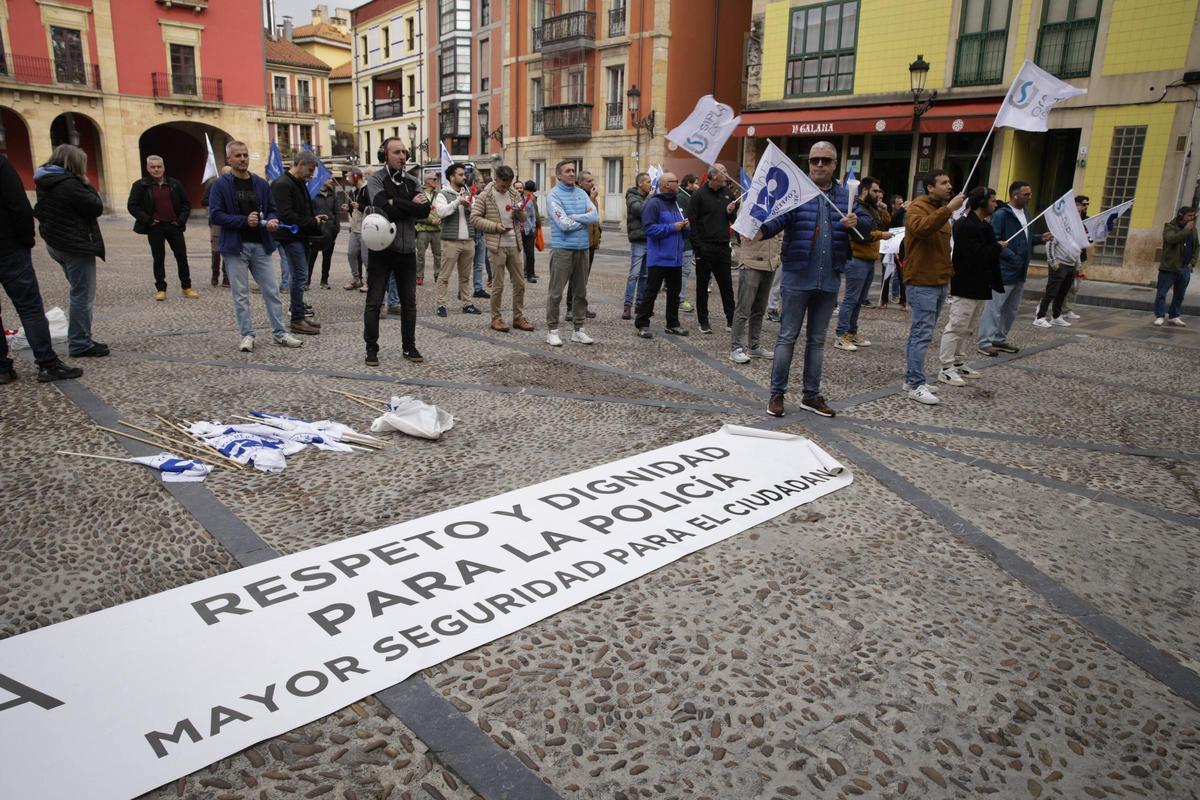 Protesta del Sipla en la plaza Mayor.