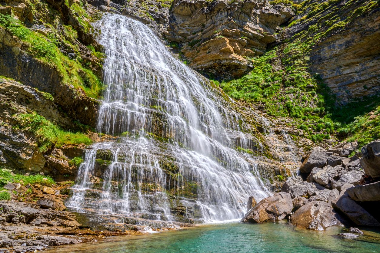 La ruta más popular de Ordesa acaba en esta cascada, una de las más famosas de todo el Parque Nacional