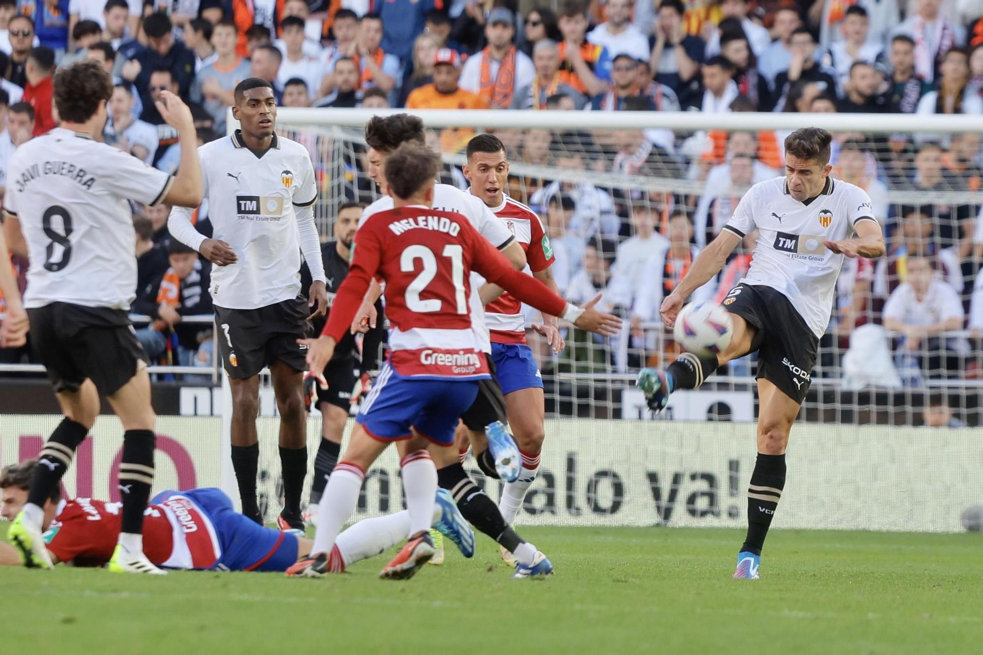 Valencia CF - Granada CF en imágenes