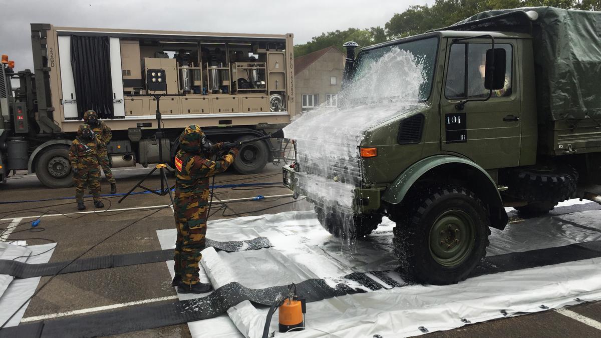 La Unidad Militar de Emergencias (UME) española dispondrá de estaciones de descontaminación como la de la imagen, que pertenece al ejército belga.