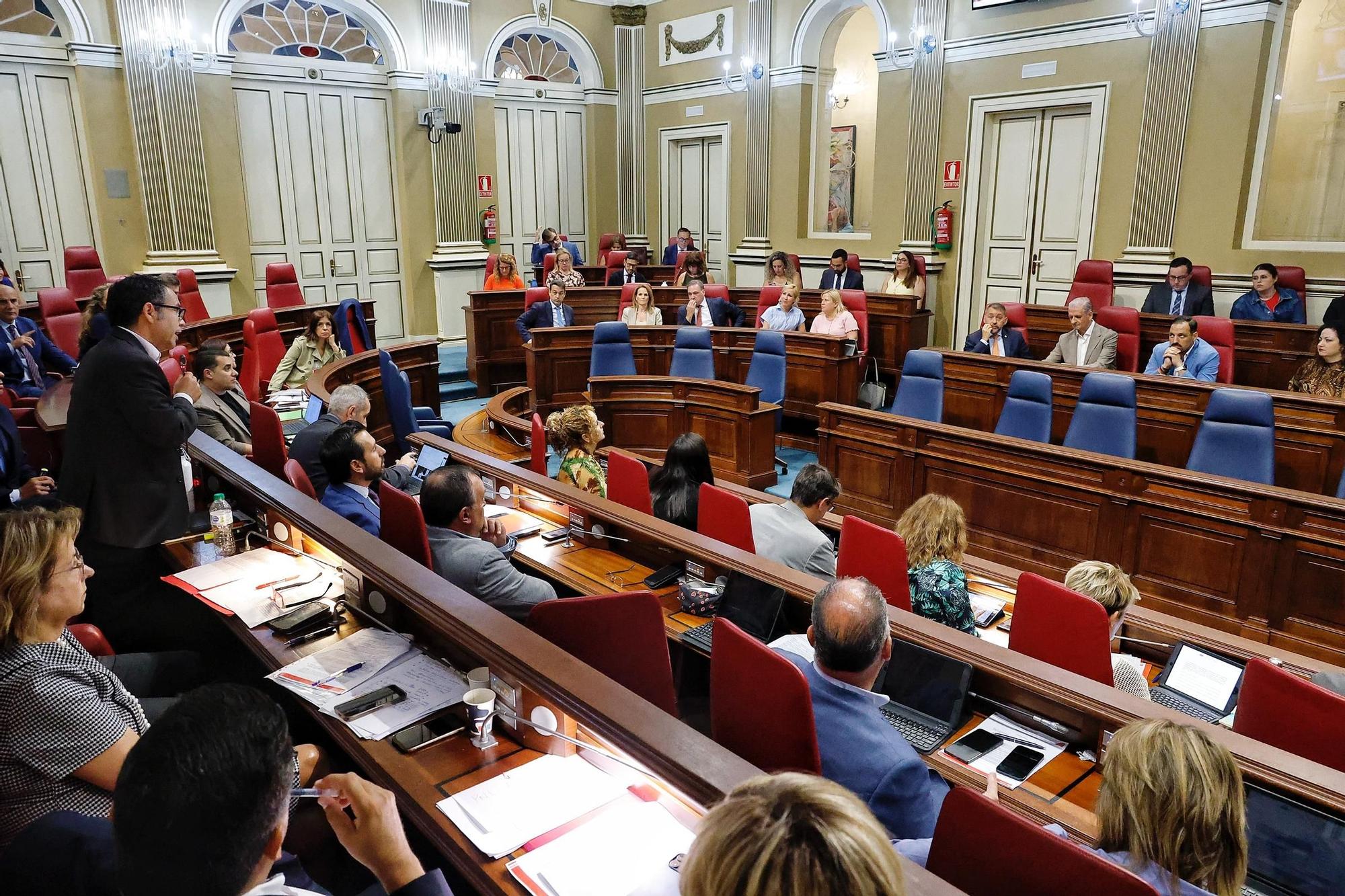 Pleno del Parlamento de Canarias, este miércoles