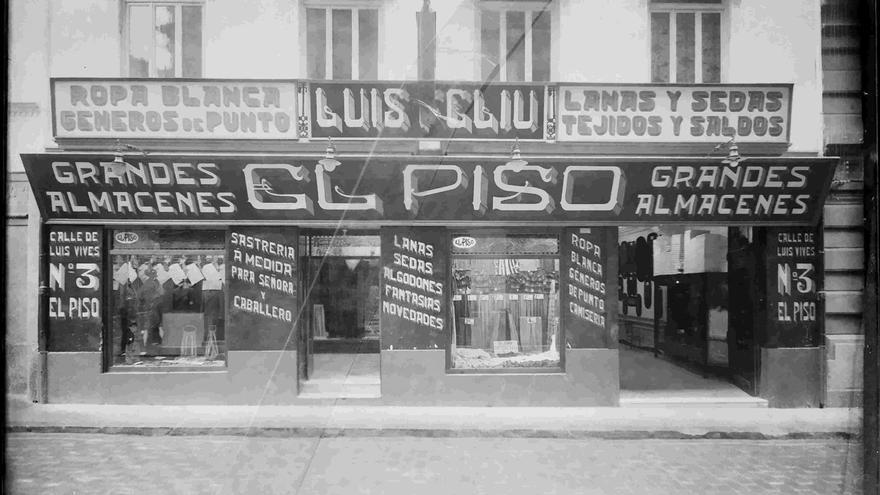 Un viatge per la història de València a través dels cartells comercials