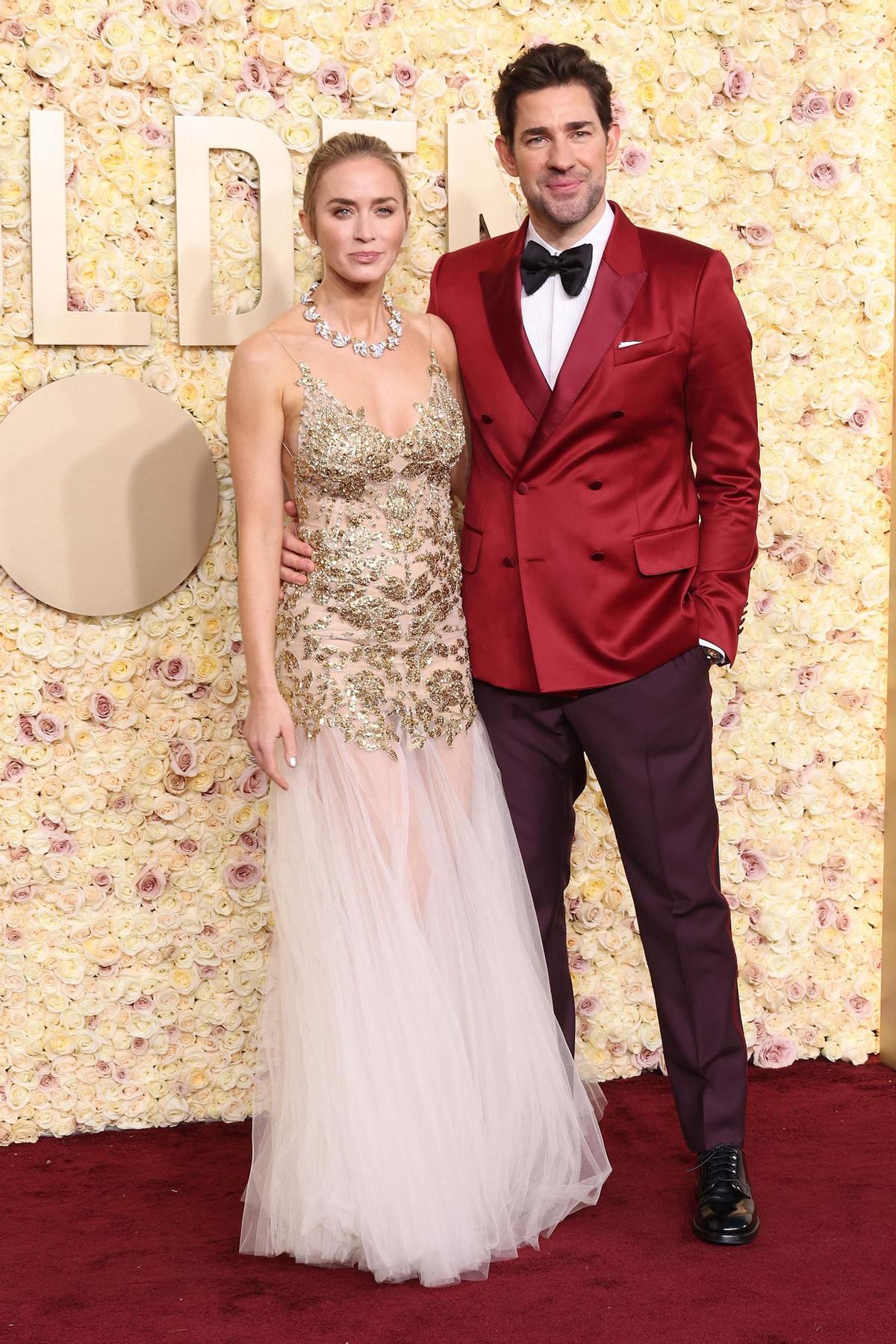 Emily Blunt y John Krasinksy, en la alfombra roja de los Globos de oro 2024