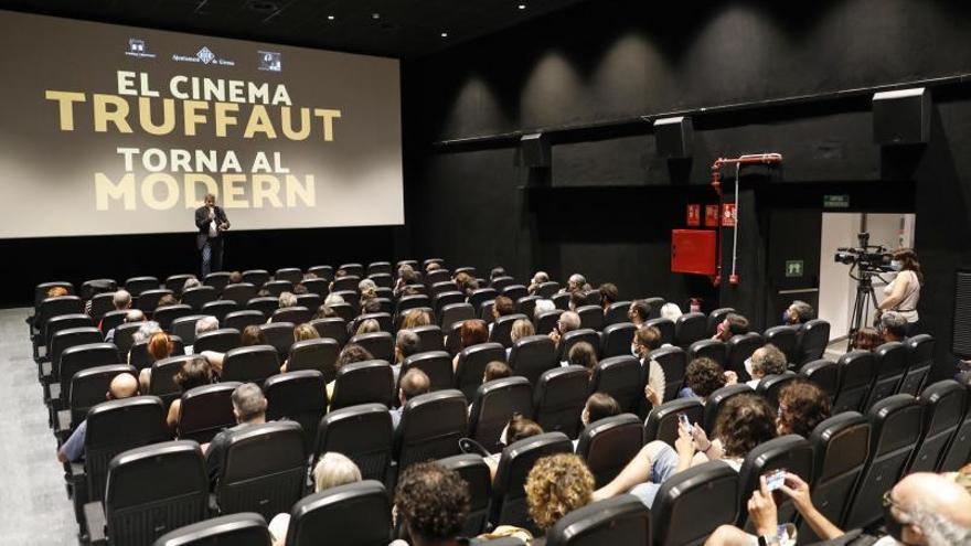 La sala principal del cinema Truffaut el dia que tornava a l’edifici del Modern el juliol passat després de les obres a l’edifici. | ANIOL RESCLOSA