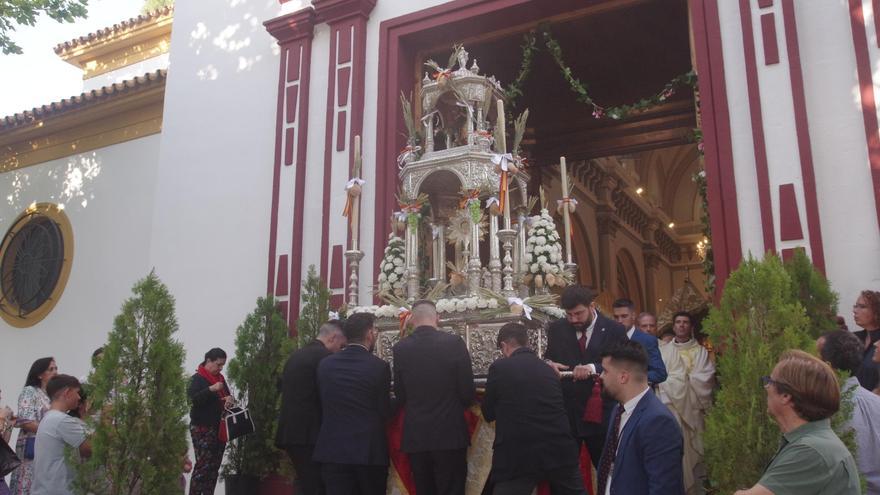 La Esperanza en procesión.