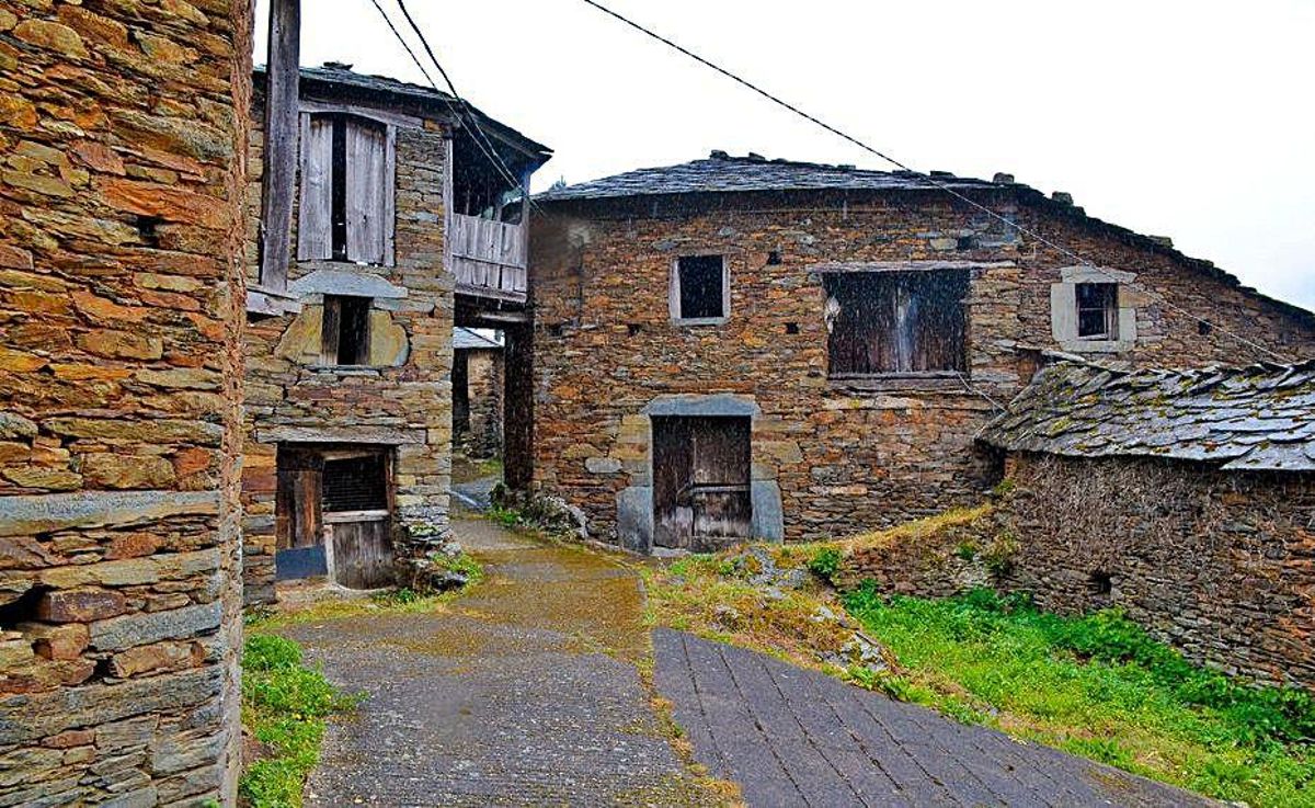 Sesión de arquitectura en la aldea ejemplar