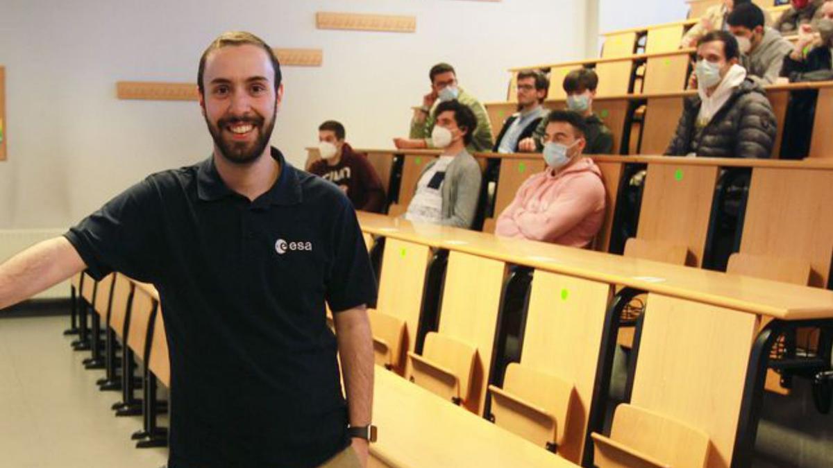 Marco Casanova impartió una conferencia en el Foro Aero que organiza la Escuela de Aeronáutica.