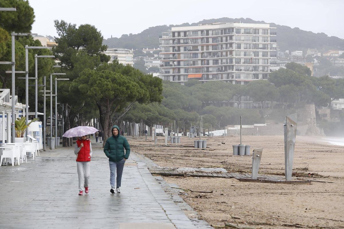 Les fotografies de l'endemà de la llevantada Harry a les comarques gironines Les fotografies de l'endemà de la llevantada Harry a les comarques gironines