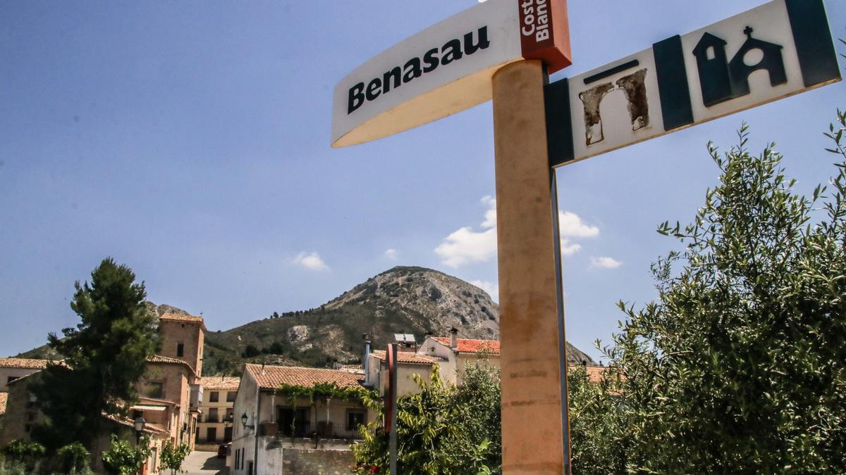 Vista de la localidad de Benasau, una de las últimas beneficiadas por el plan.