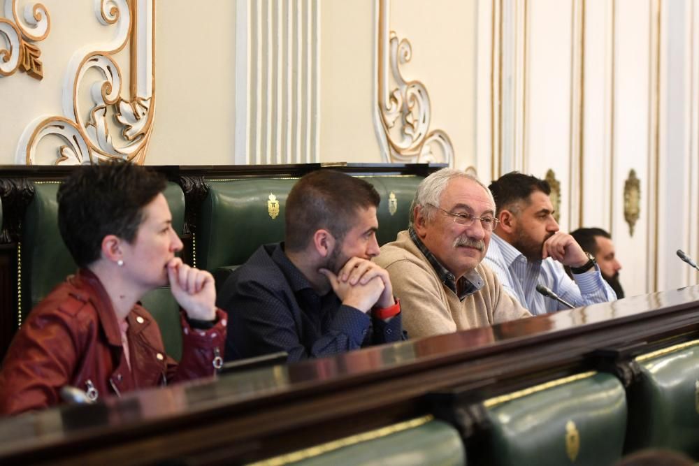 Prórroga de Ence | Los trabajadores de la pastera llevan sus protestas a la Diputación