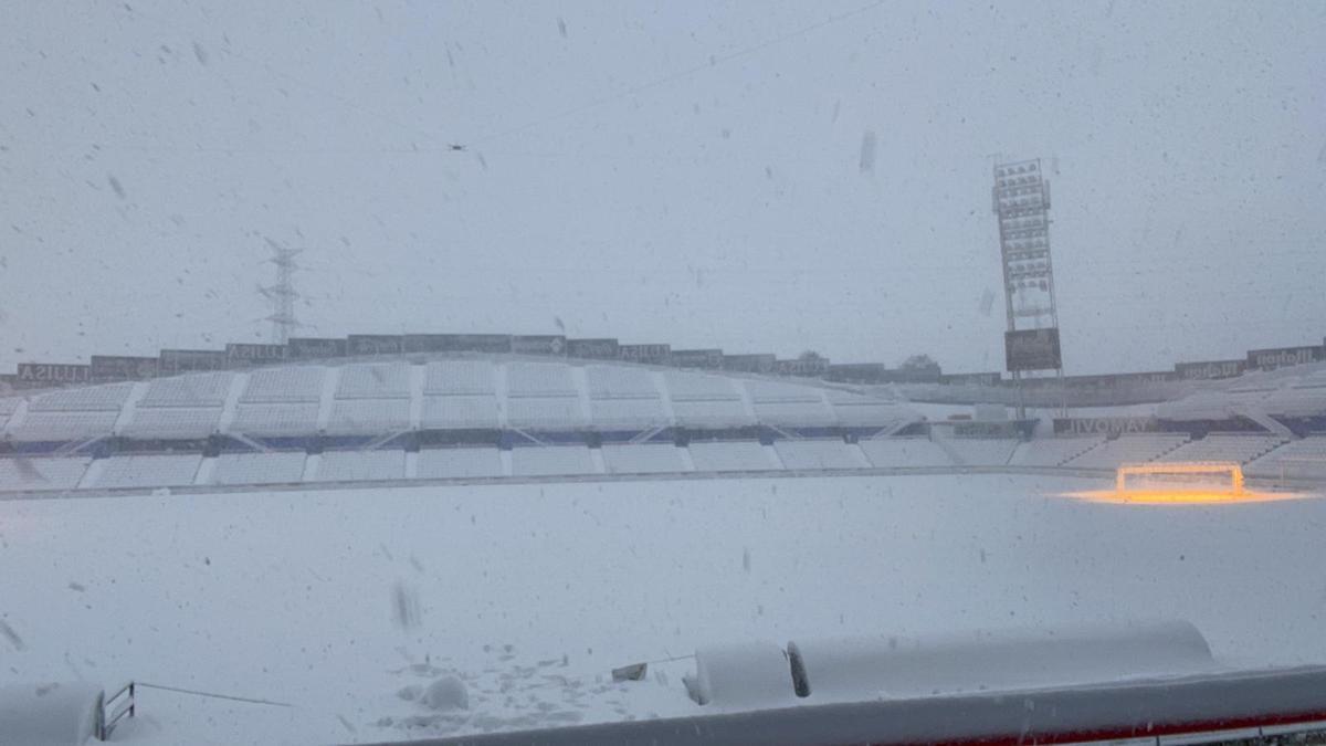 Imagen del campo del Getafe que obligó a suspende el entrenamiento