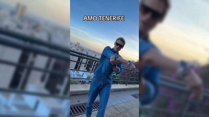 El sensual baile de Carlos Baute para mostrar su amor a Tenerife con Santa Cruz de fondo