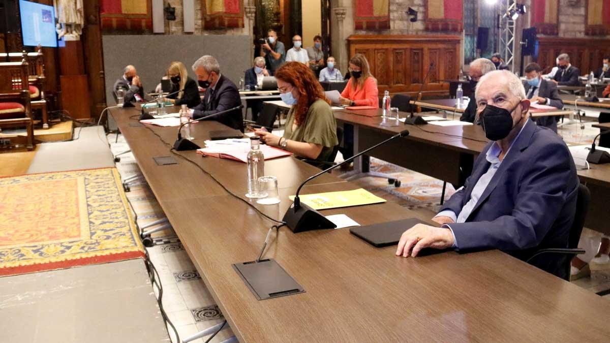 Pleno municipal en el Saló de Cent