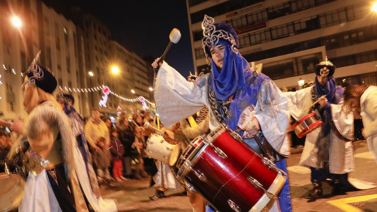 Cabalgata de Reyes de 2020 en Avilés.