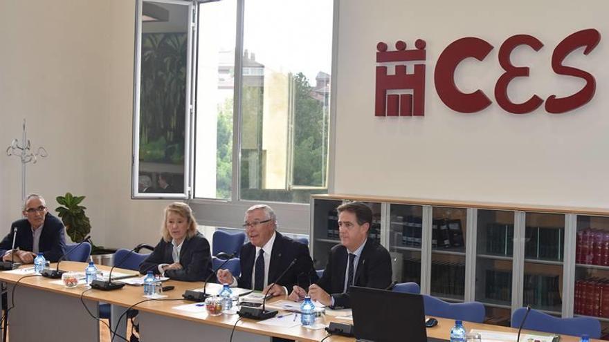 Tomás Vélez, María José Portillo, José Antonio Cobacho y Pedro Colao en la presentación del Estudio.