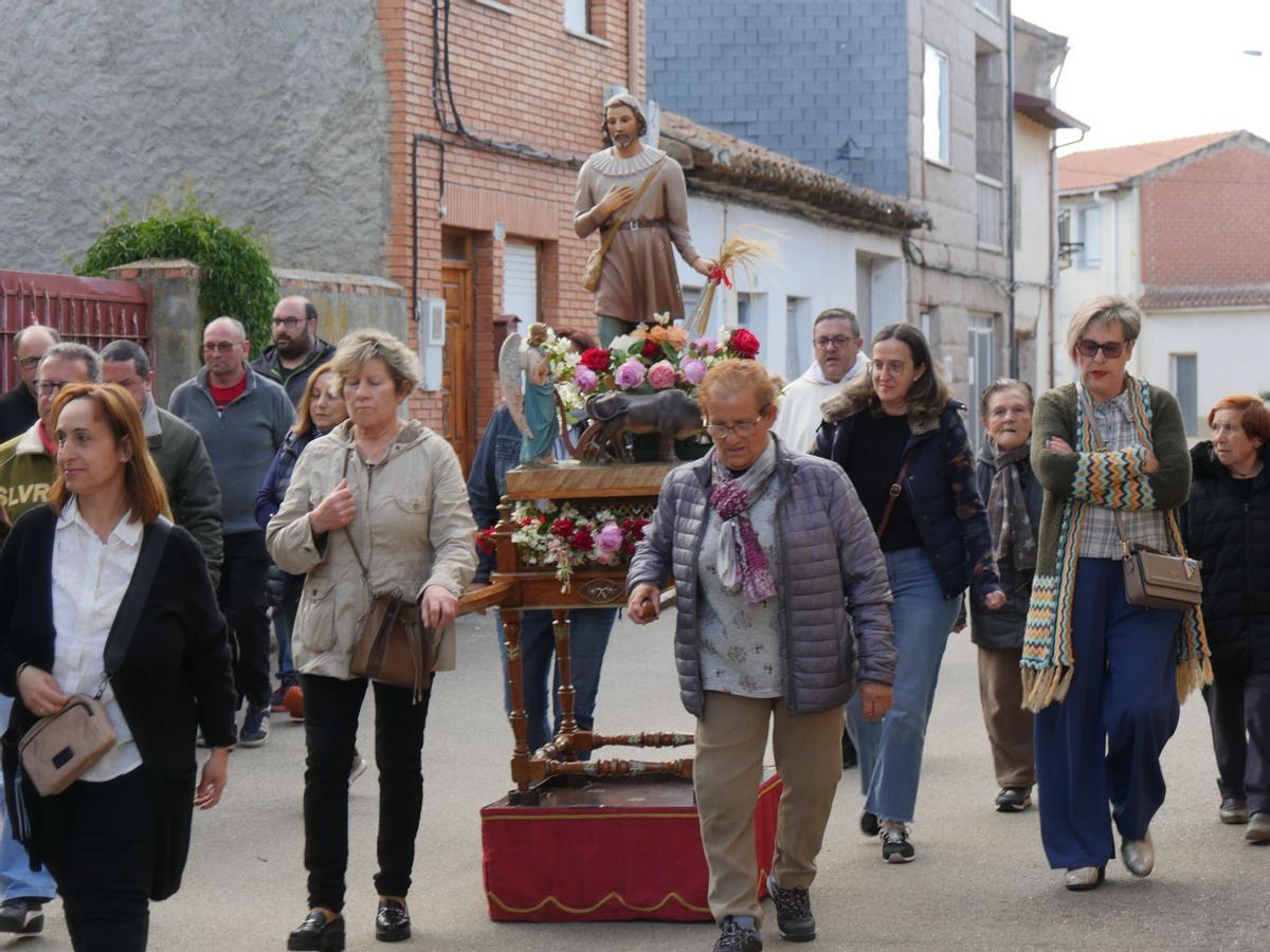 Fiesta de San Isidro en Camarzana de Tera.