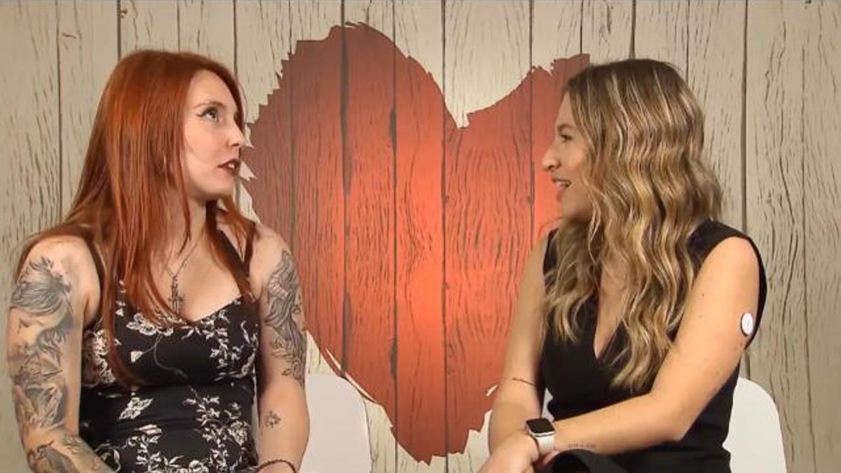 Paula y Andrea durante la decisión final de 'First dates'