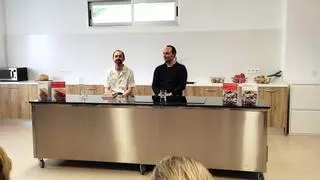 Pedagogía del arroz en "la Cuineta" del colegio Port de Xàbia