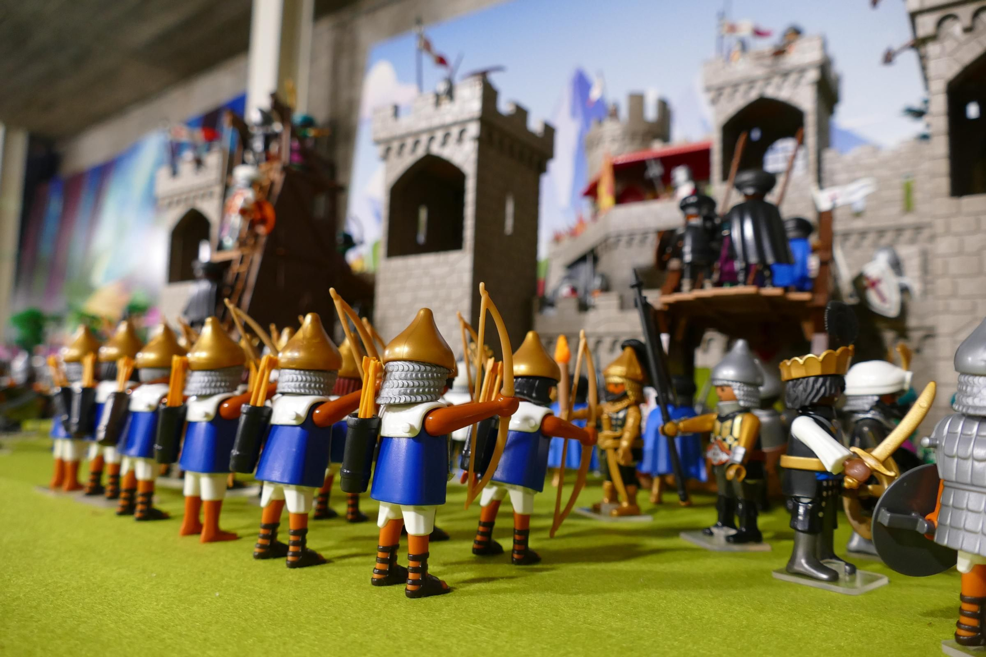 Centenars de clicks de Playmobil ocupen el Casino Menestral Figuerenc