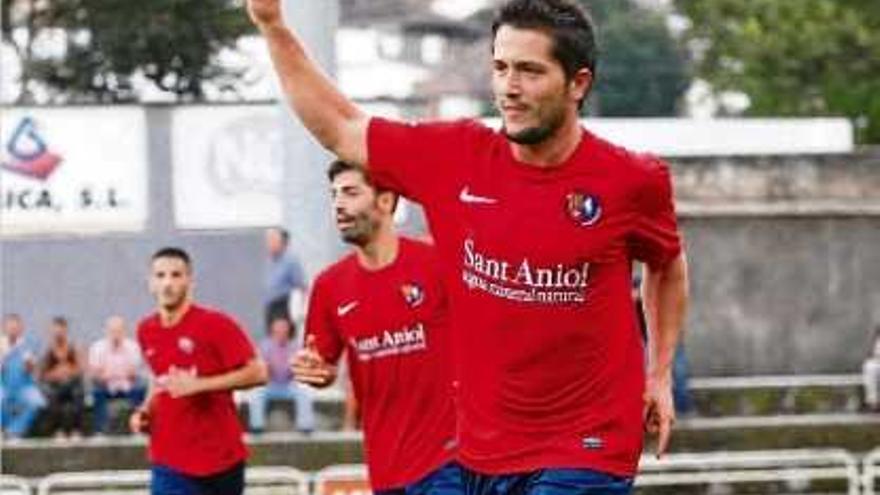 Coro va ser l&#039;autor de dos dels tres gols de l&#039;Olot ahir contra l&#039;Ontinyent.