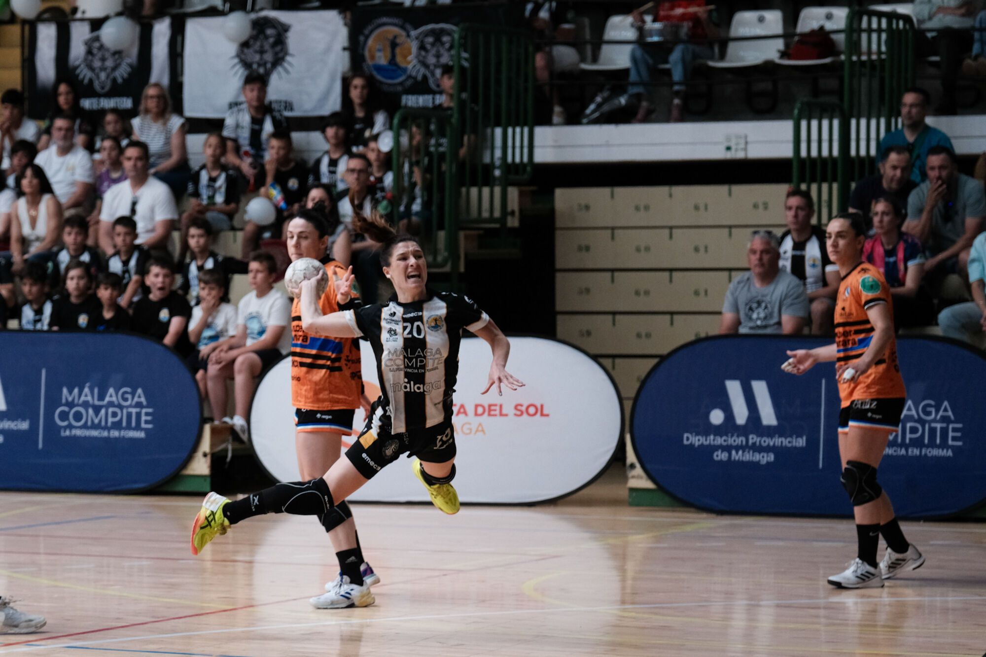 Balonmano Costa del Sol vs Bera Bera en la semifinal de la Liga Guerreras Iberdrola