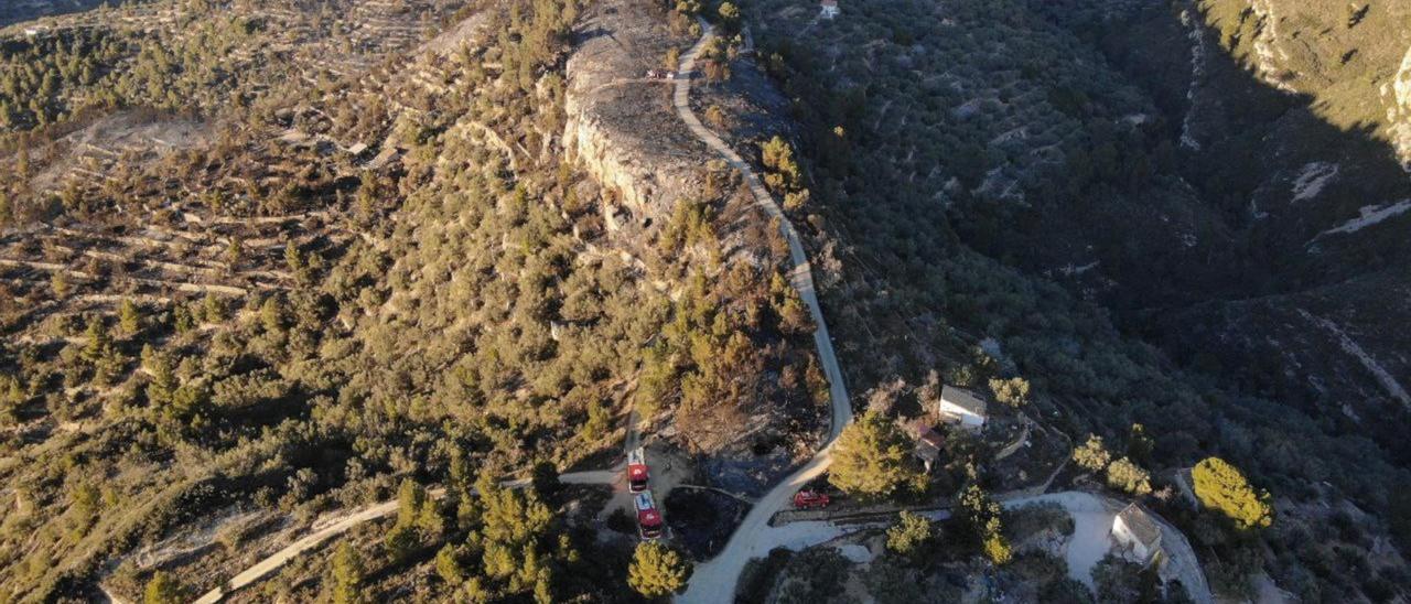 Imatge aèria de la zona cremada a l&#039;incendi de Bítem