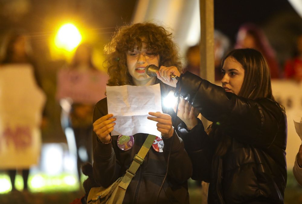 Sagunt grita contra la violencia machista el 25N