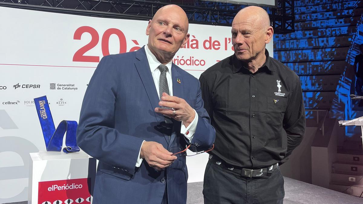 John Hoffman (GSMA) y Gran Dalton (Copa América) en la gala 'Català de l'Any'