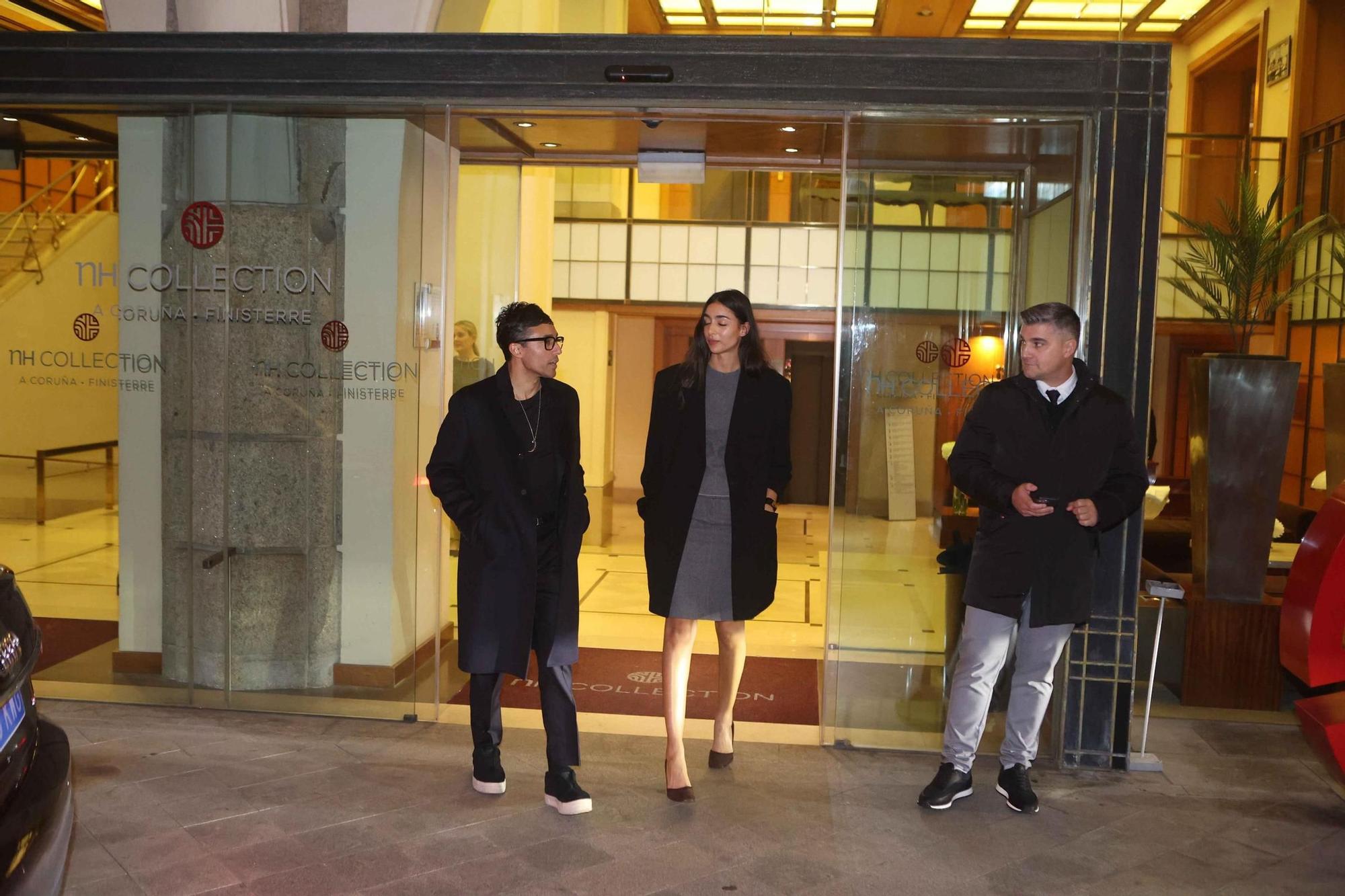 Las autoridades de A Coruña visitan la exposición 'Irving Penn: Centennial' con Marta Ortega