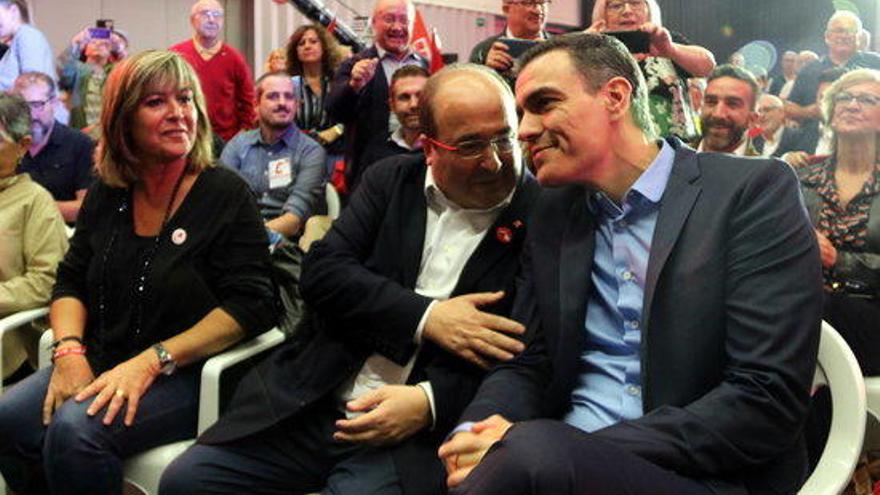 Miquel Iceta i Núria Marín amb Pedro Sánchez.