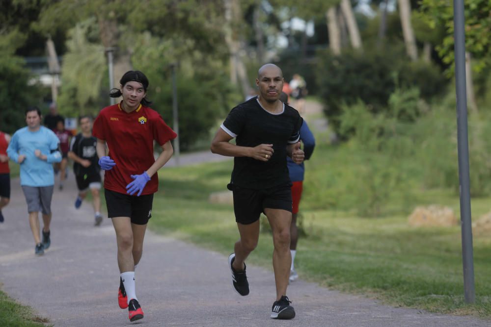 El cauce del río se llena de deportistas