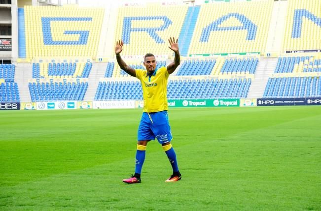 Presentacion  de Kevin Prince Boateng  nuevo ...