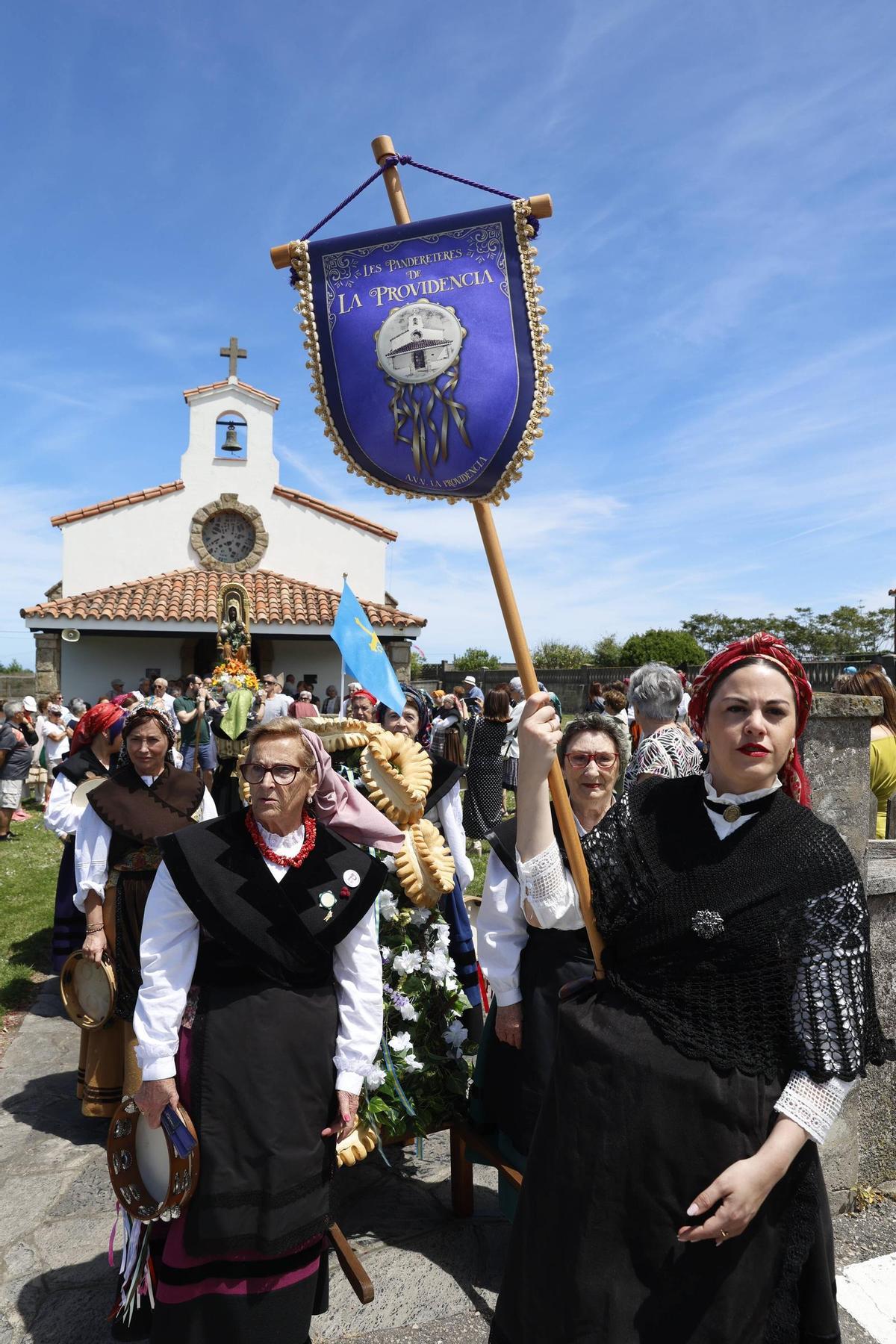 La procesión de la Virgen de La Providencia en Gijón, en imágenes