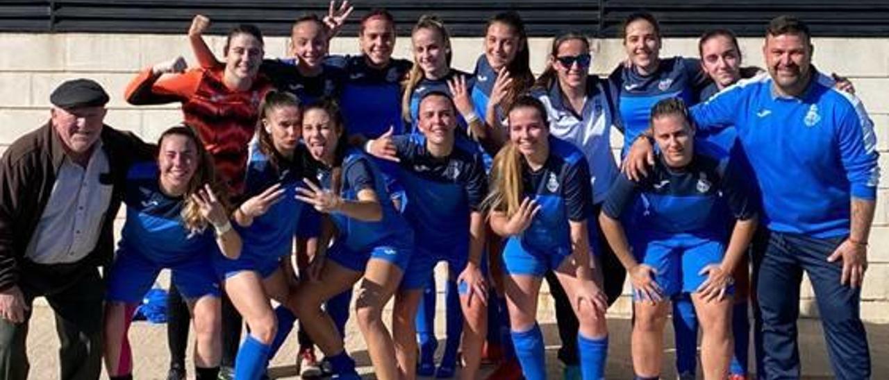 Jugadoras del equipo femenino del Almussafes.