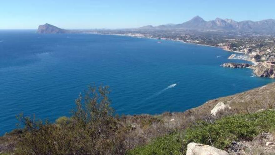 La badia d&#039;Altea des del morro Toix.