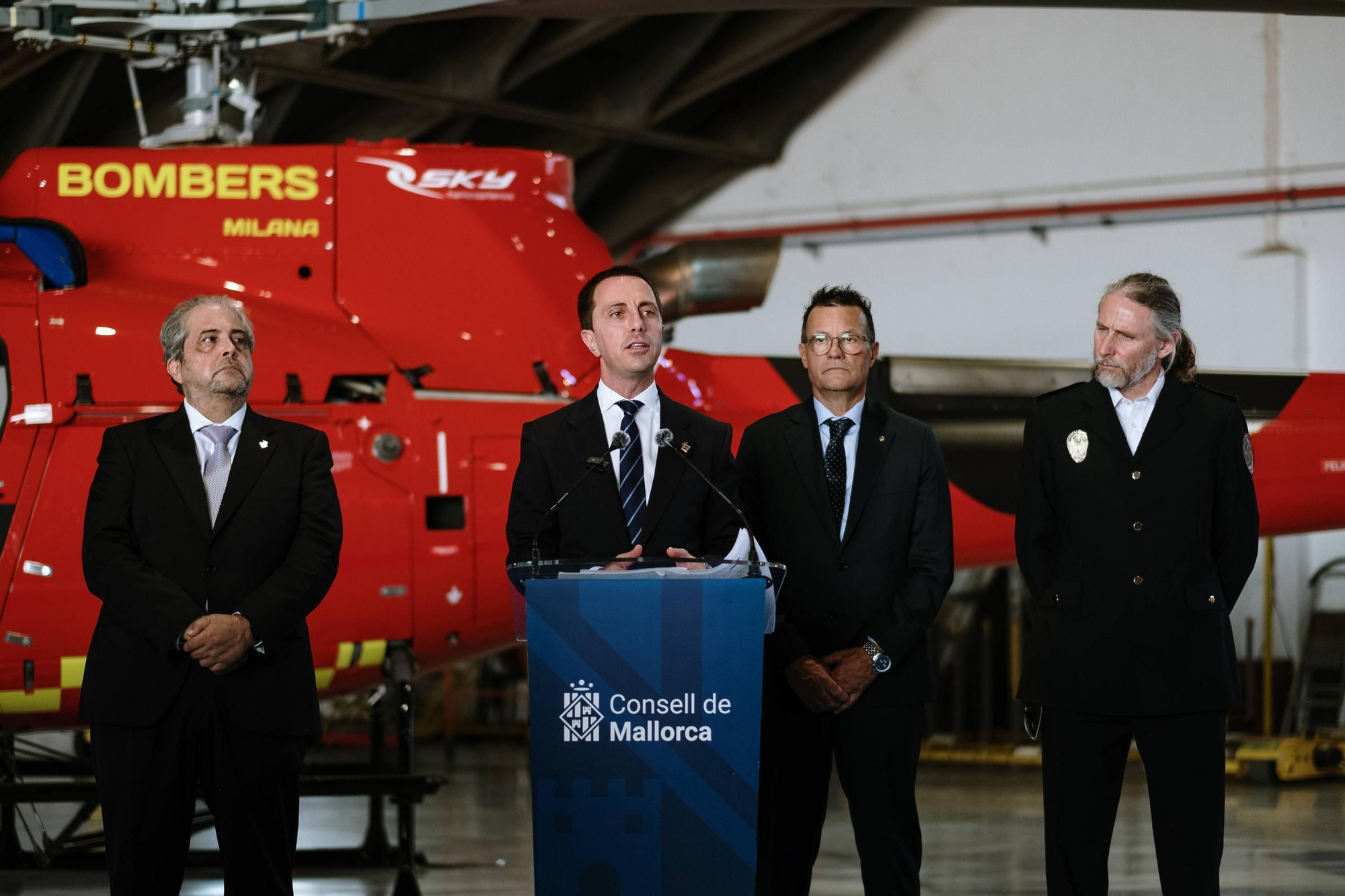 Bomberos de Mallorca cuenta con un nuevo helicóptero para reforzar la actuación en rescates, emergencias e incendios