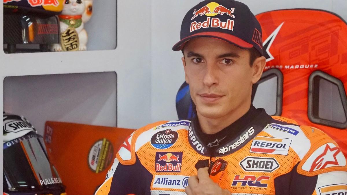 Marc Márquez, en el box de Repsol