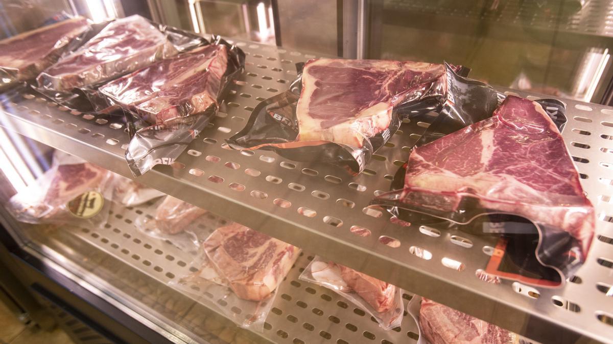 Los comensales podrán encontrar las mejores carnes maduradas procedentes de los mejores proveedores de alimentación