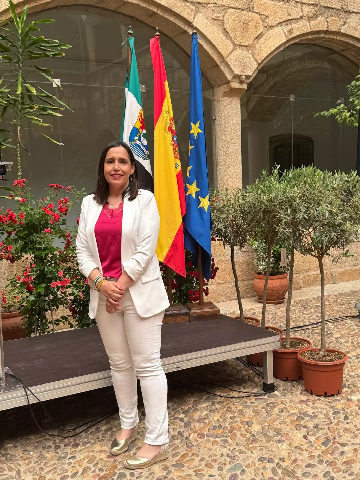 Angélica García: “Con el impulso de la Diputación de Cáceres, nuestros pueblos dejan de ser meros consumidores para convertirse en generadores de su propia energía”