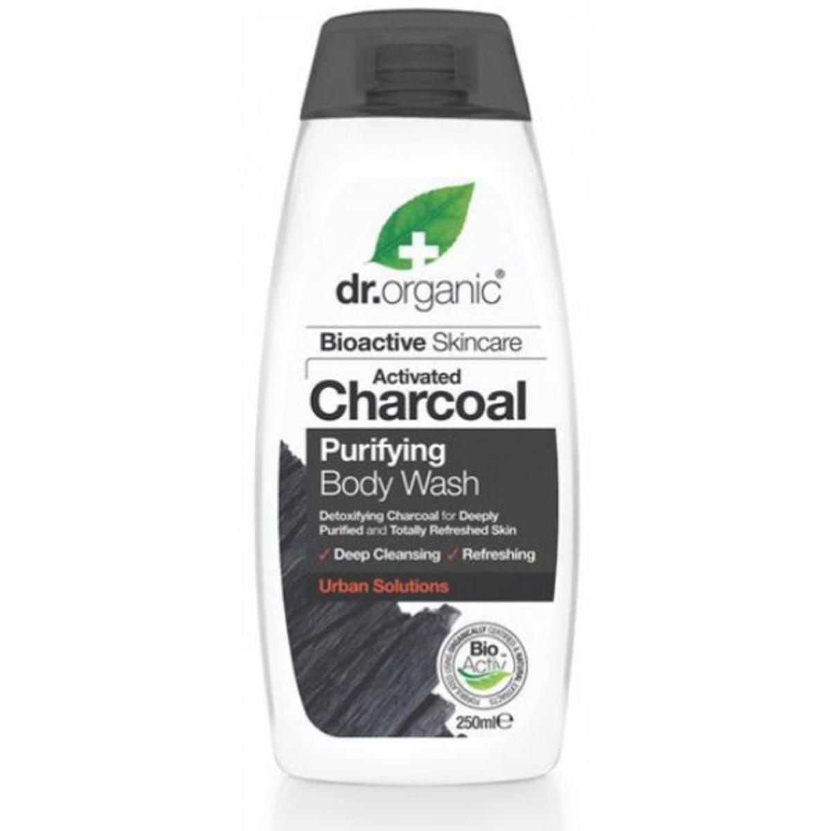 Gel de ducha Carbón Activado, de Dr. Organic (6,99 euros)