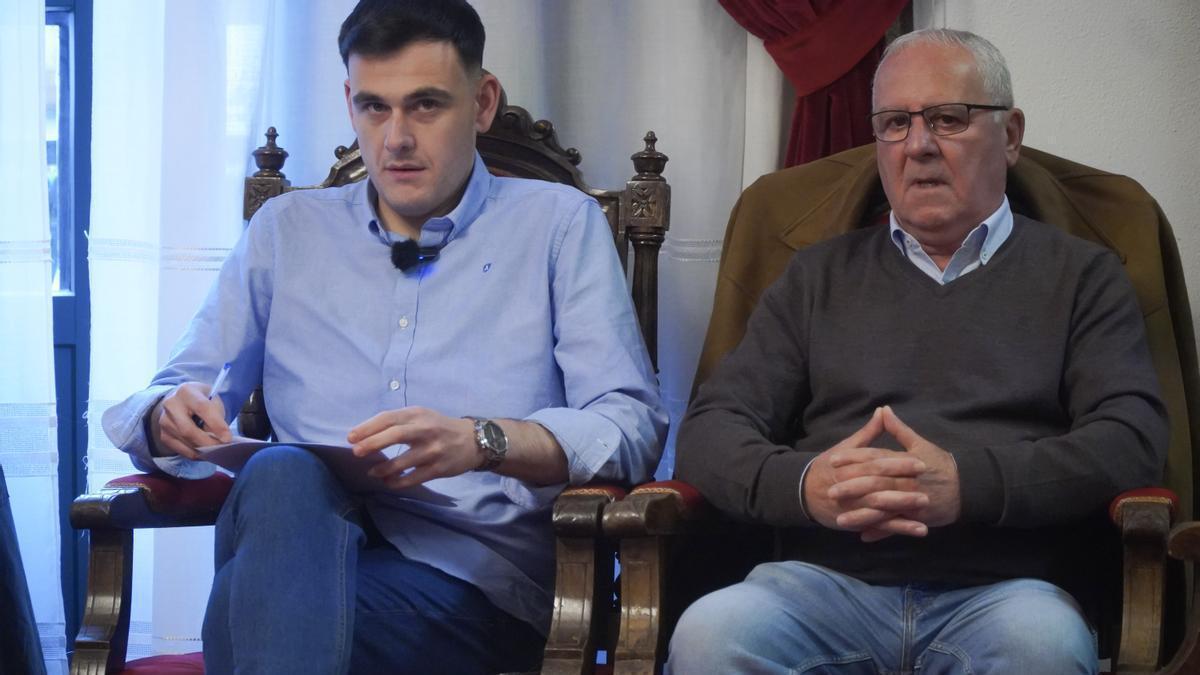 Los ediles no adscritos de Betanzos, en un pleno.