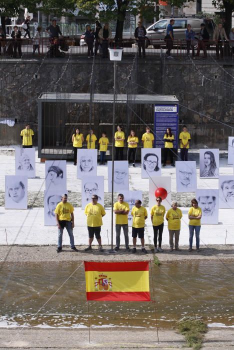 Acció a favor de la unitat i «la República» a la llera de l''Onyar