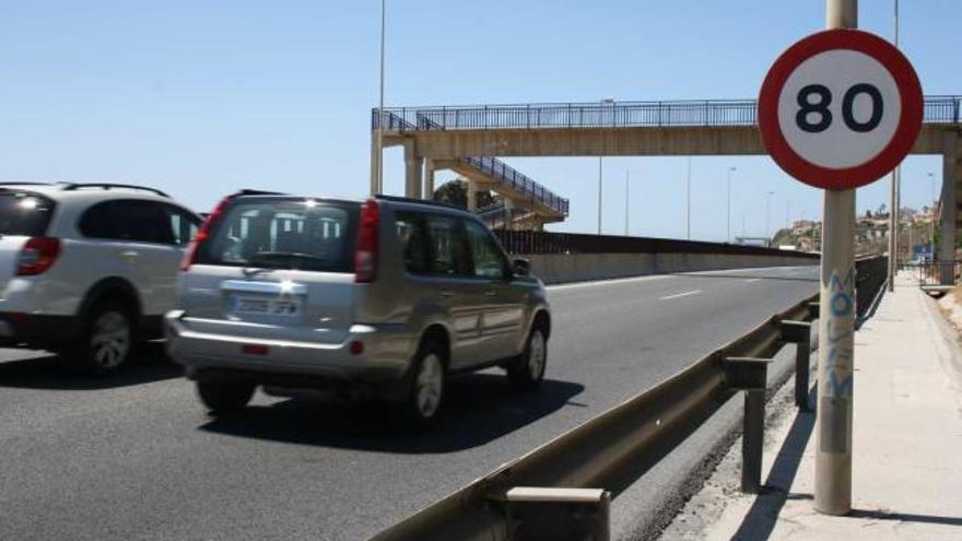 Hace una semana que Fomento redujo la velocidad de la A-7 a 80 km/h.